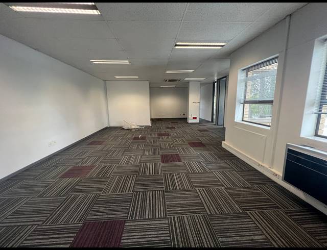 270M² OFFICE TO LET IN ILLOVO